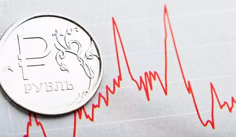 Как девальвация рубля может повлиять на инфляцию в Казахстане