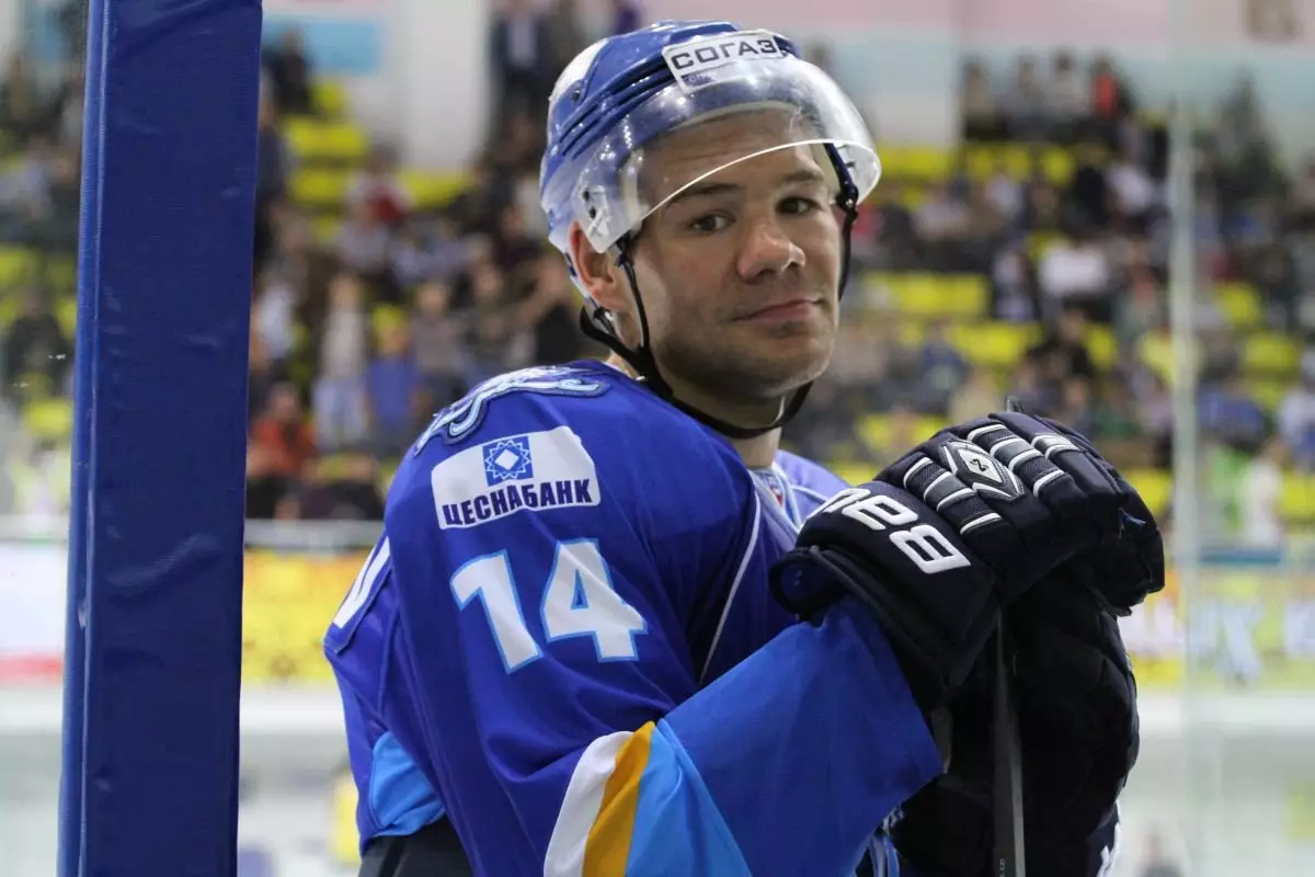 Экс-нападающий «Барыса» стал тренером сборной Канады