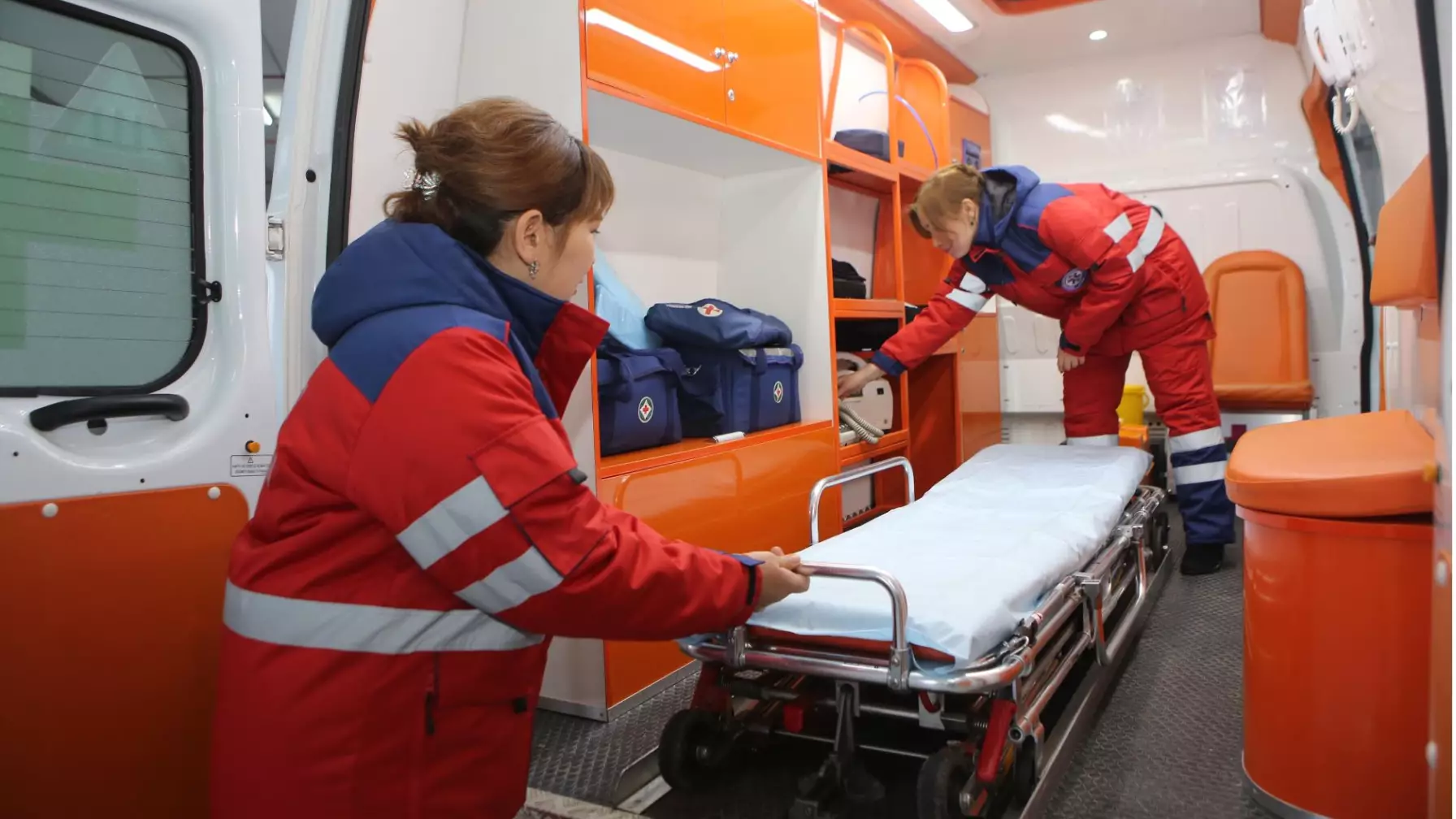 "Кино түсірген" - Алматыда пойызда уланған балаларға қатысты полиция мәлімдеме жасады (ВИДЕО)