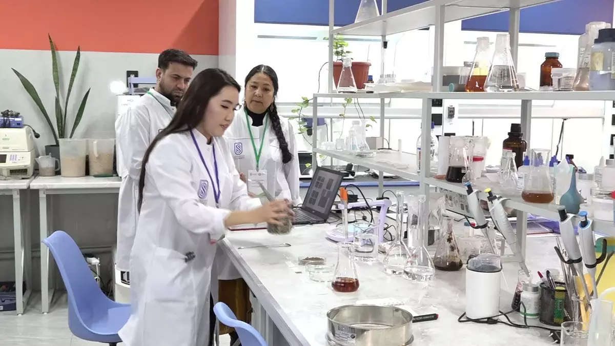 Алматинские учёные превращают обычные отходы в материалы будущего