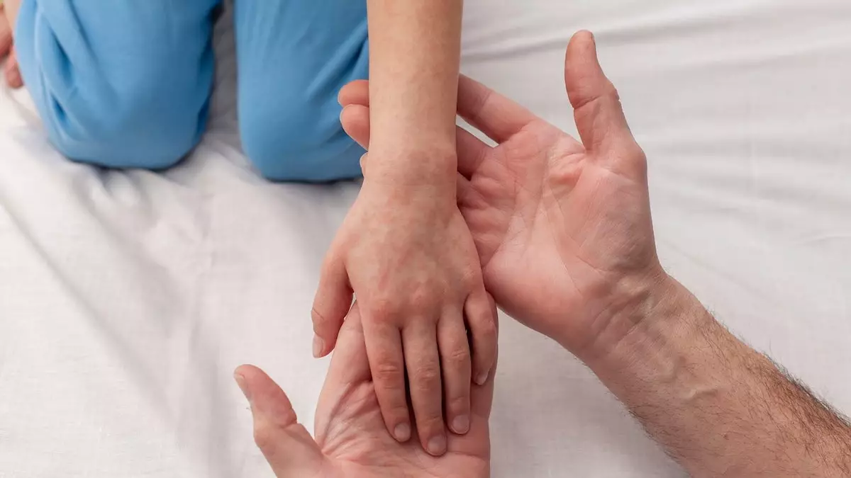 Вспышка кори привела к карантину сотен человек в округе США, сообщают власти.