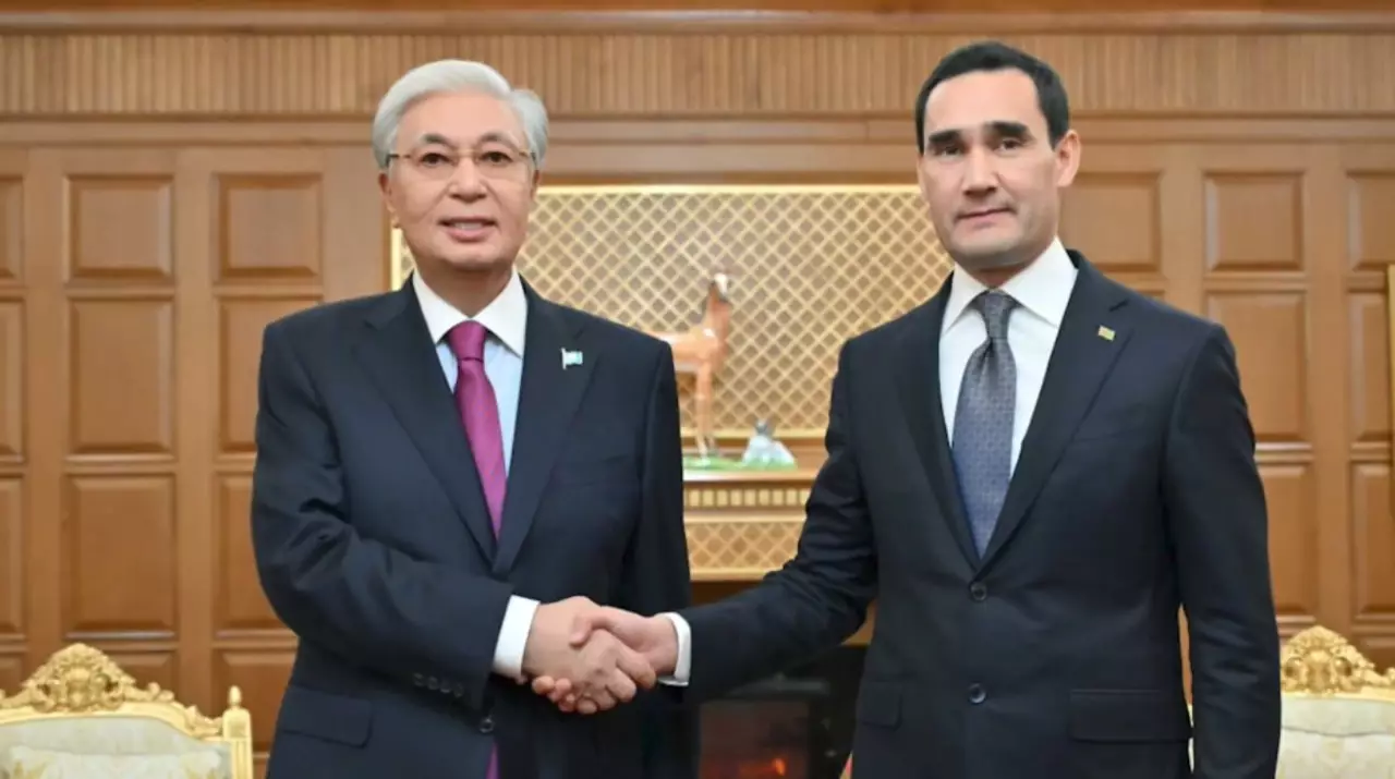 Мемлекет Басшысы Түрікменстан президентімен кездесу өткізді