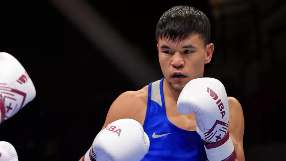 Абылайхан Жусупов стал четвертым казахстанцем в финалах ЧМ-2025 по боксу 