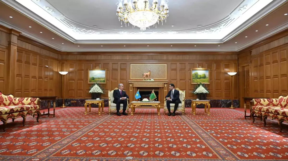 Мемлекет басшысы Түрікменстан президентімен кездесу өткізді