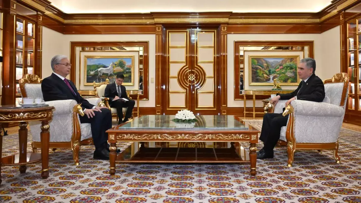 Тоқаев Ашхабадта Гурбангулы Бердімұхамедовпен келіссөз жүргізді