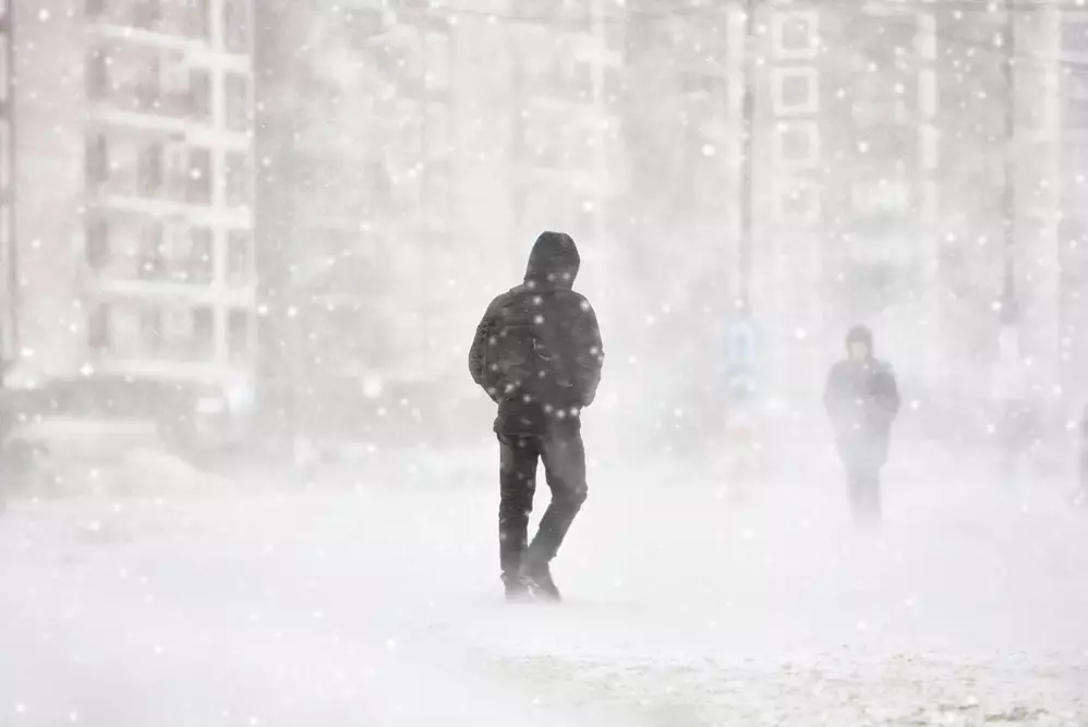 Зима бушует не на шутку: по Казахстану объявлено штормовое предупреждение