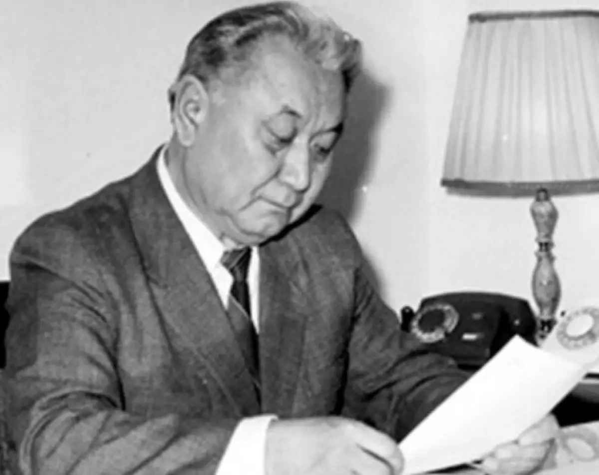 Бүгін - Зейнолла Қабдоловтың туған күні