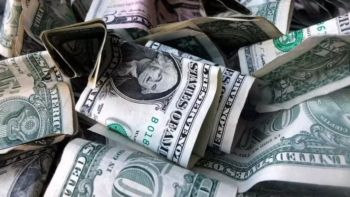 Курс валют в Казахстане на 12 декабря: сколько стоят доллар, евро и рубль