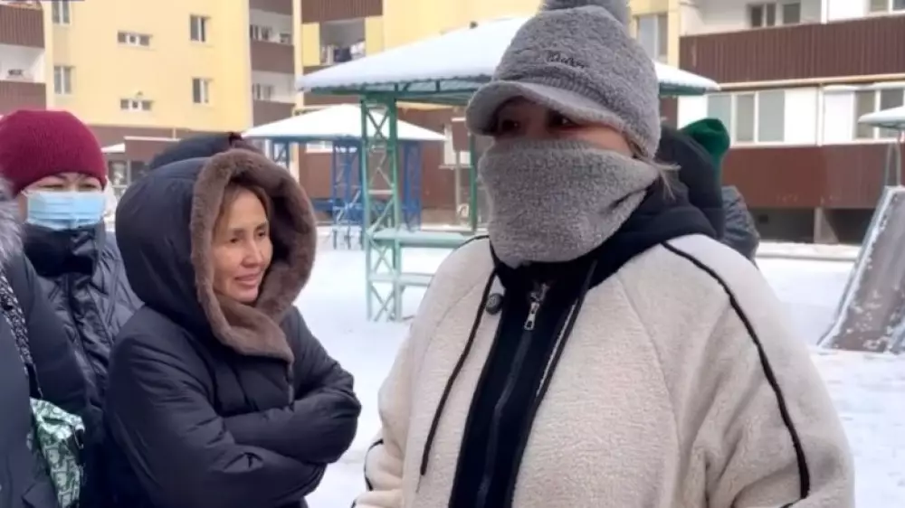 “Куда я с семью детьми пойду?“: 150 семей в Таразе вычеркнули из очереди на жильё