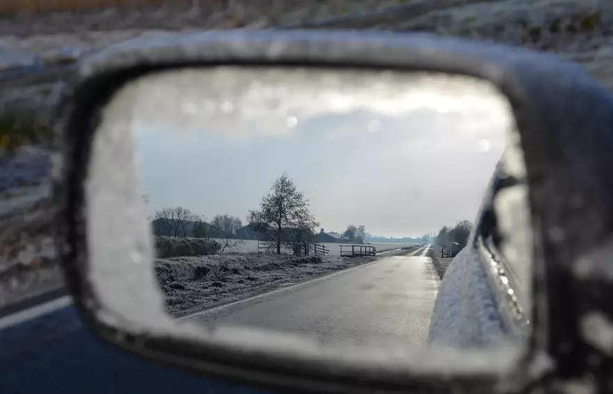 Республиканскую трассу закрыли из-за непогоды в двух областях Казахстана