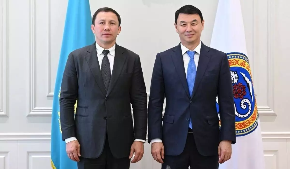 Геннадий Головкин обсудил с акимом Алматы развитие инфраструктуры города