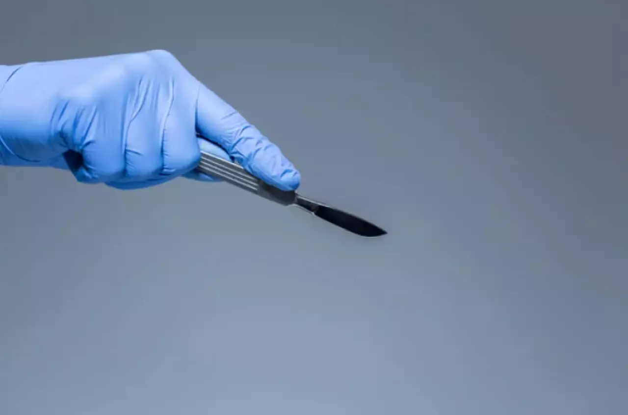 Использование пенсионных на пластические операции отменили в РК