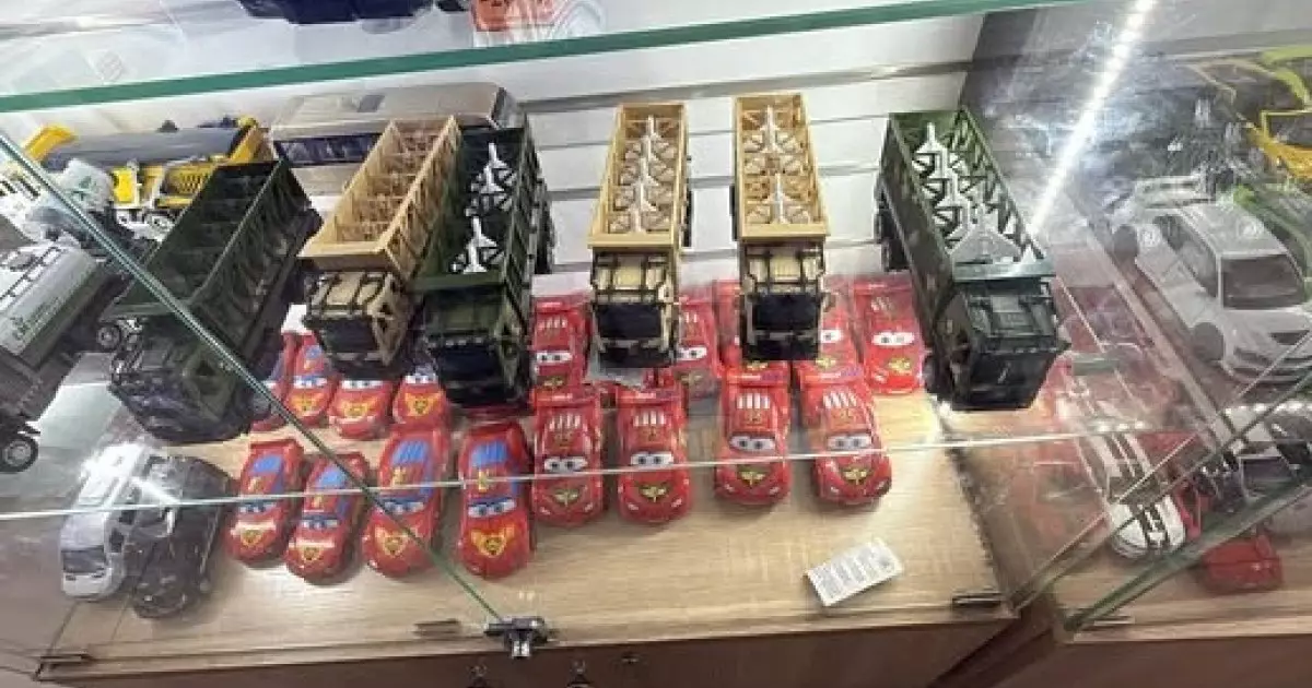  Оралдағы дүкенде ойыншық `Шахед` дроны сатылып жатыр 