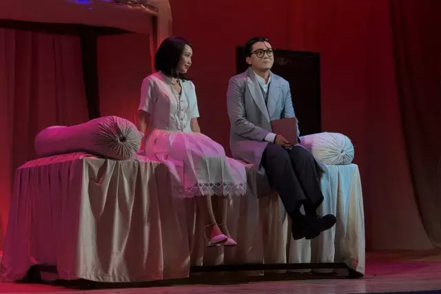 Шымылдық сыртындағы шындық