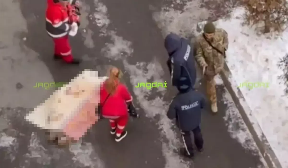 Алматыда қыз бала 12-қабаттан құлап көз жұмды