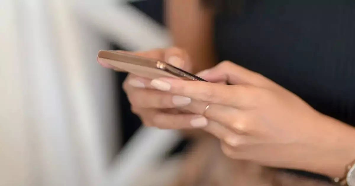  Бір көрген жігітке 159 мың рет SMS жазған әйел сотталатын болды 