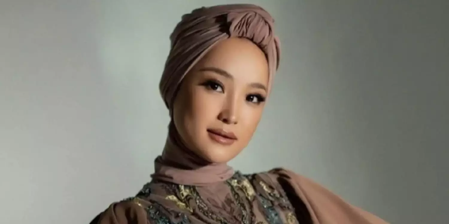 «Лохтар қалмады»: Мөлдір Әуелбекованы желідегілер аямай сынады