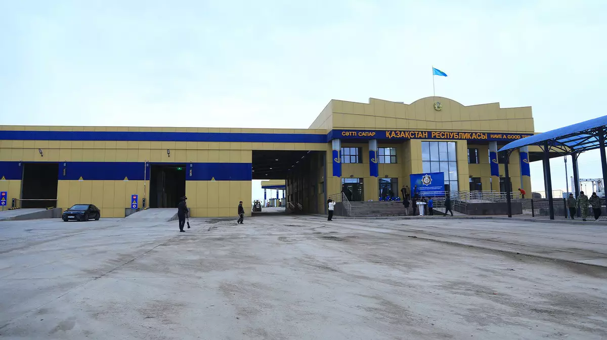 В Казахстане открыли модернизированные пункты пропуска "Казыгурт" и "Темир-баба"