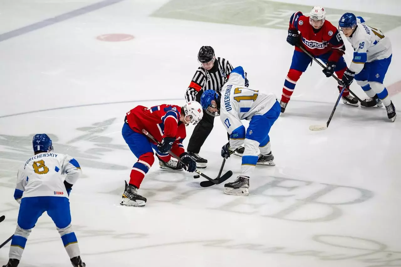 Молодёжный ЧМ по хоккею: Казахстан утратил шансы на выход в топ-дивизион
