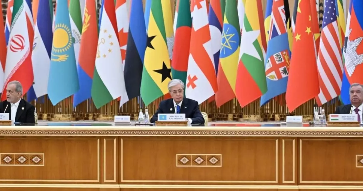  Президент Түрікменстанның тұрақты бейтараптығының 30 жылдығына арналған форумға қатысты 