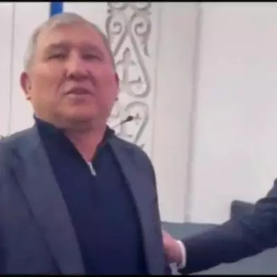 Пресс-конференция с акимом Шымкента превратилась в скандал из-за &#8220;журналиста&#8221;