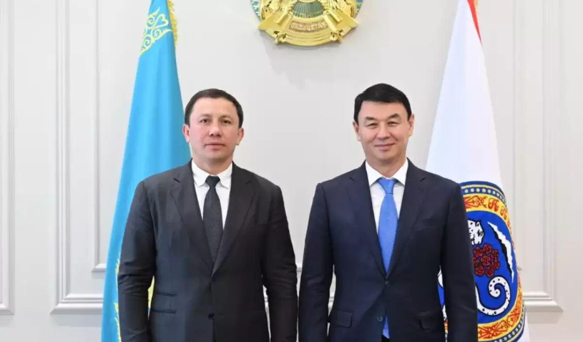 Геннадий Головкин Алматы қаласының әкімімен кездесті