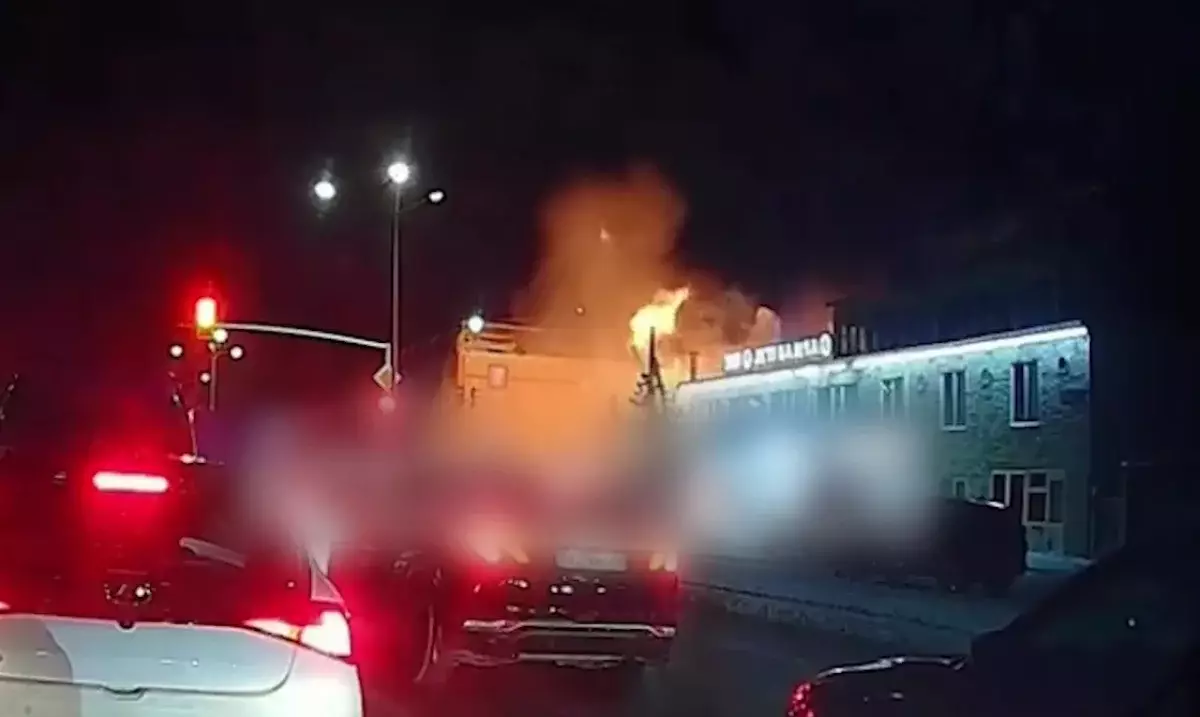 Астанадағы наубайханадан өрт шығып, 4 адам зардап шекті