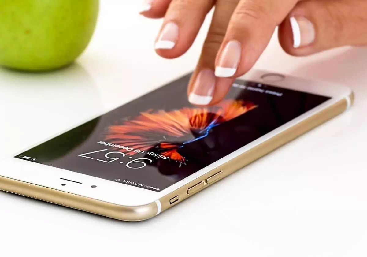 Meta закрывает аккаунты с ЛГБТ-контентом по всему миру