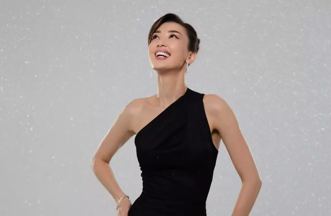 Сәбина Алтынбекова тағы да назарға ілікті (ФОТО)