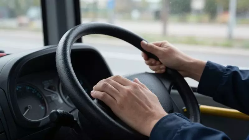 "До 400 тыс. тенге за 10 дней": жена водителя автобуса пожаловалась на "собачью" работу