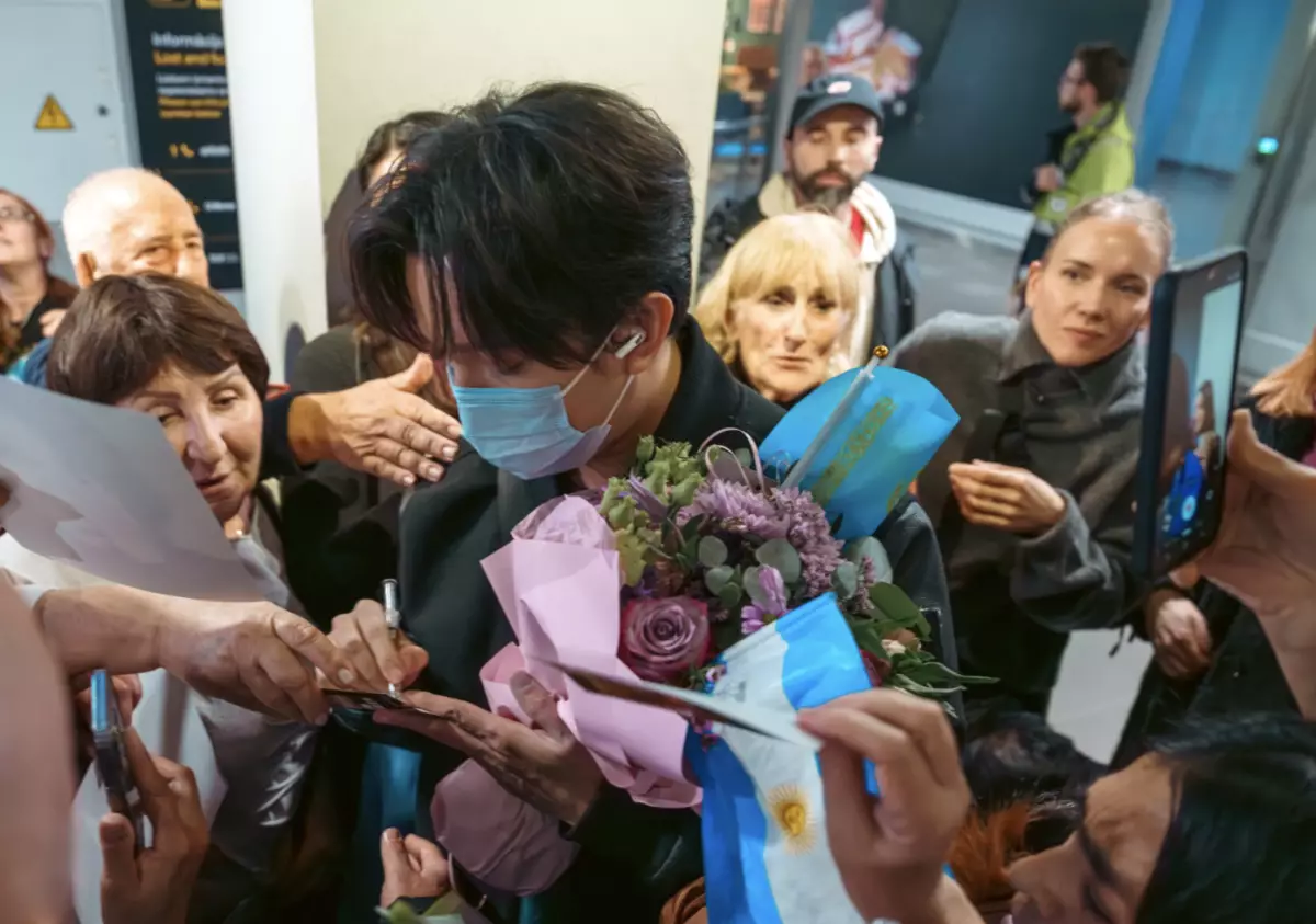 Ригада Димаш Құдайбергеннің жанкүйерлері бас қосты (ФОТО)