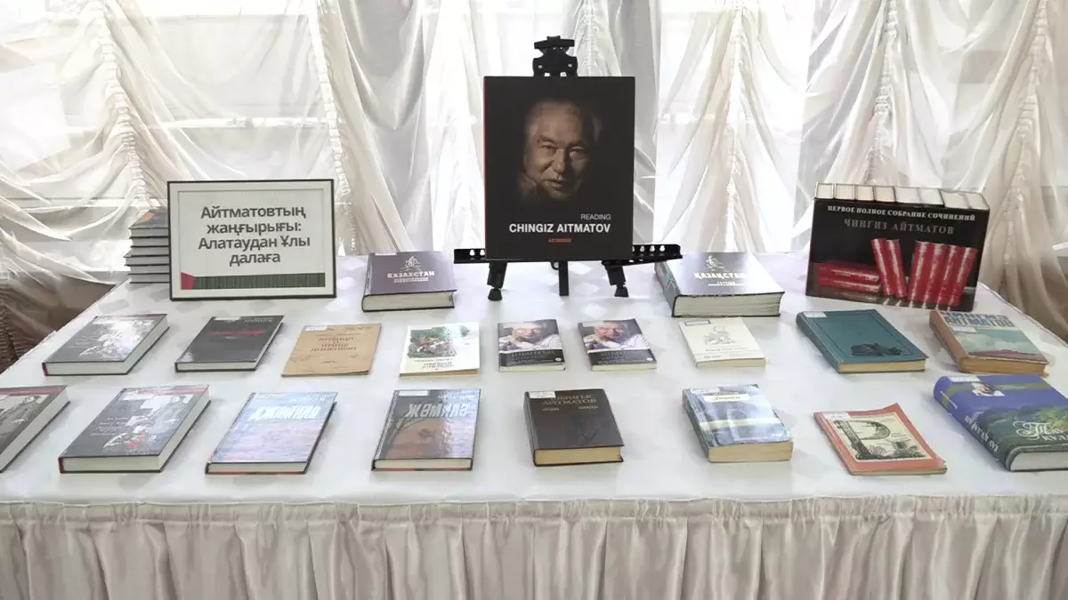 Жазушы Шыңғыс Айтматовтың кітабы алғаш рет вьетнам тілінде жарық көрді