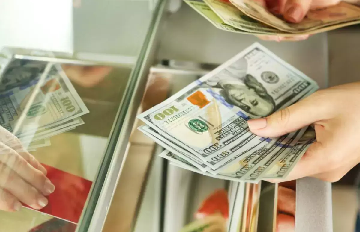 С 22 декабря Нацбанк Казахстана вводит новые правила обмена валюты - новости на Lada.kz 12.12.2025