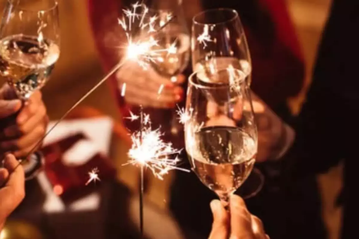 Kcell потратит почти 160 млн тенге на шестичасовой новогодний корпоратив