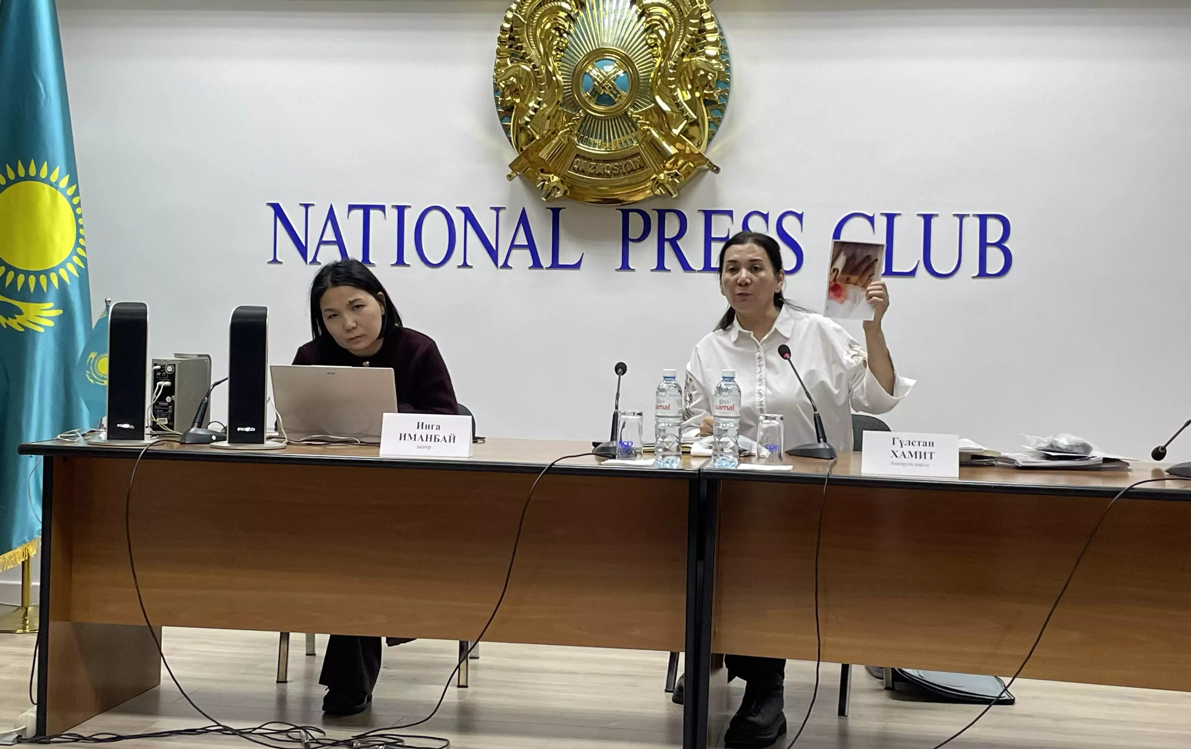 Следствие о гибели выпавшей из окна студентки в Алматы стоит на месте – юрист