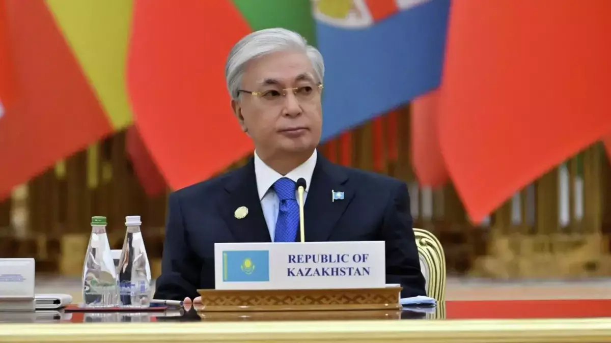 Токаев зовёт Россию к спасению Арала - новости на Lada.kz 12.12.2025