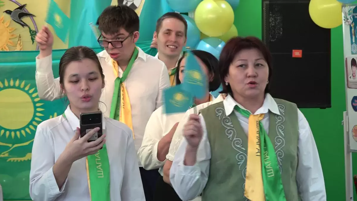 Тәуелсіздік – Тәңірден: Алматыдағы «Шапағат» орталығында патриоттық әндер байқауы өтті