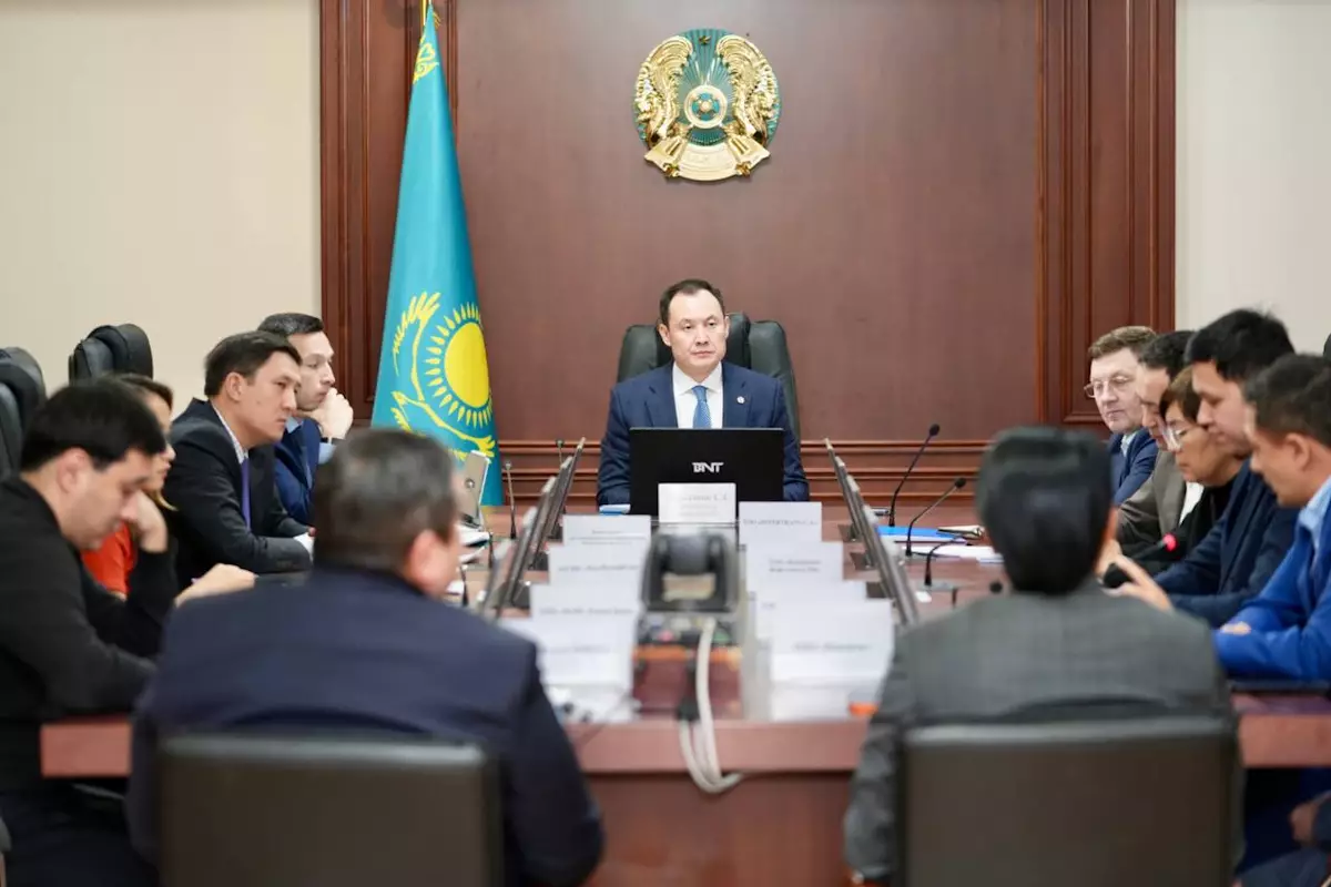 Минэнерго Казахстана прорабатывает механизмы обеспечения сырьём нефтегазохимических предприятий