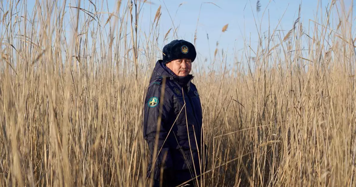  Қостанайда полицей мұз құрсауында 7 сағат қалып қойған балықшыны құтқарды 