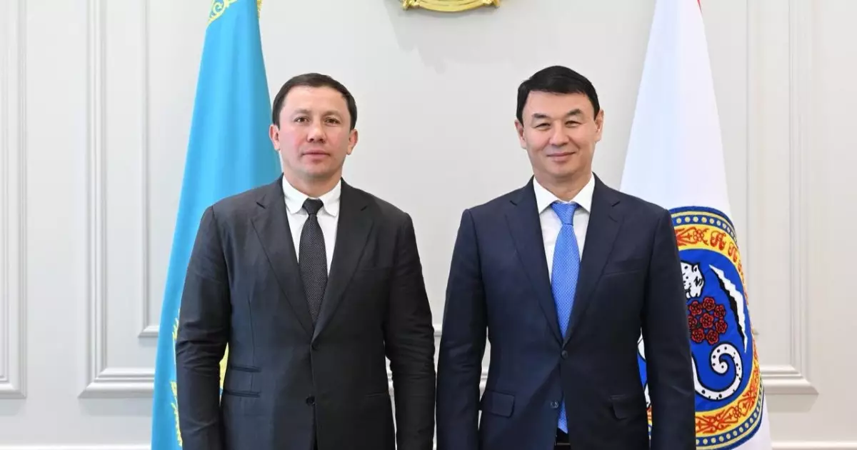   Геннадий Головкин Алматы қаласының әкімімен кездесті   