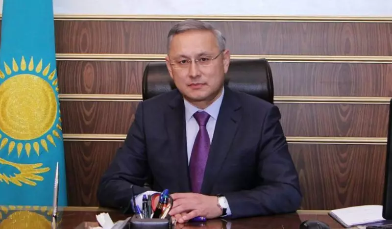 Аким Жетысу объяснил, почему живет в резиденции