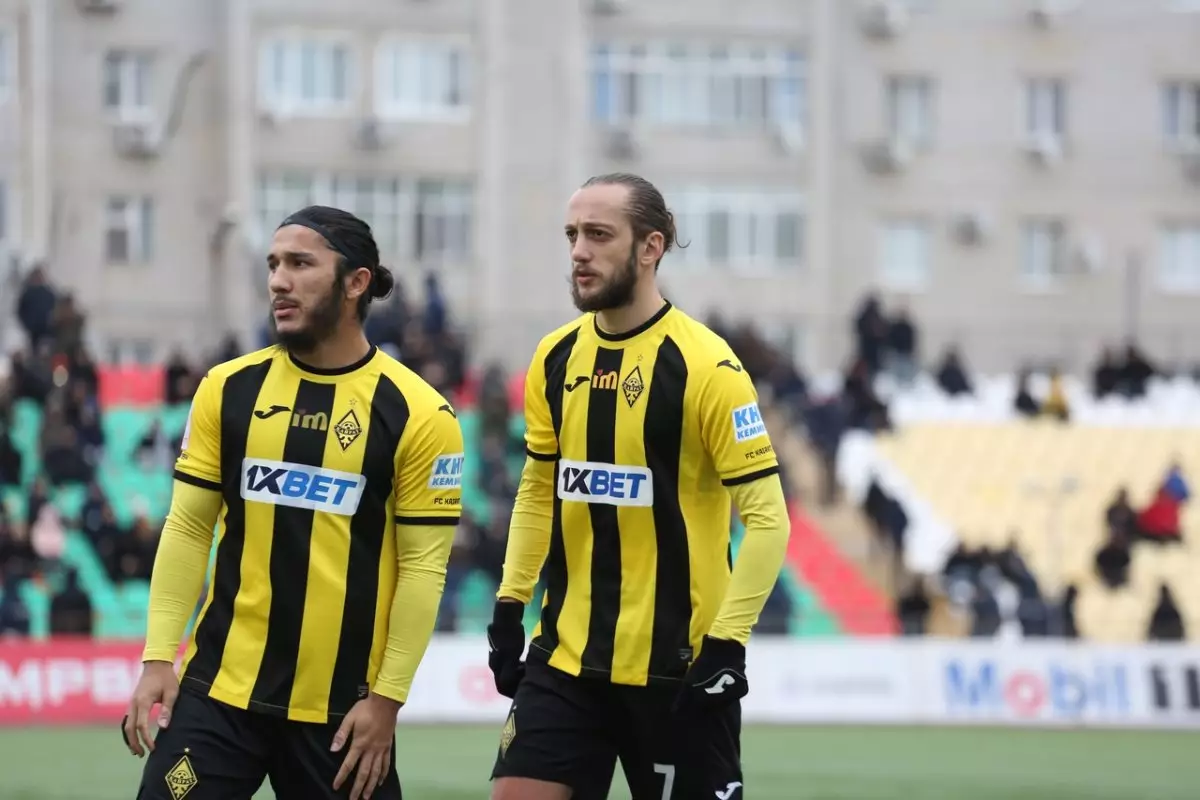 Три игрока покинули «Кайрат»