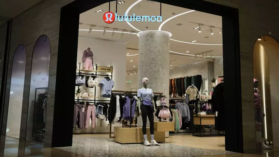 Генеральный директор Lululemon Кэлвин Макдональд уходит в отставку.