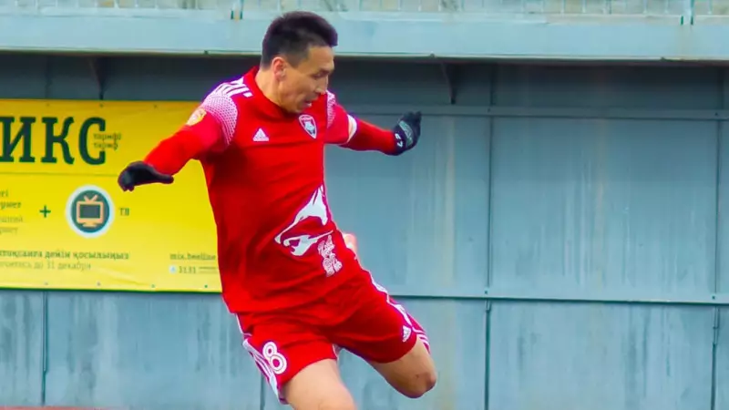 Асхат Тағыберген «Қайсарға» ерекше сыйлық табыстады