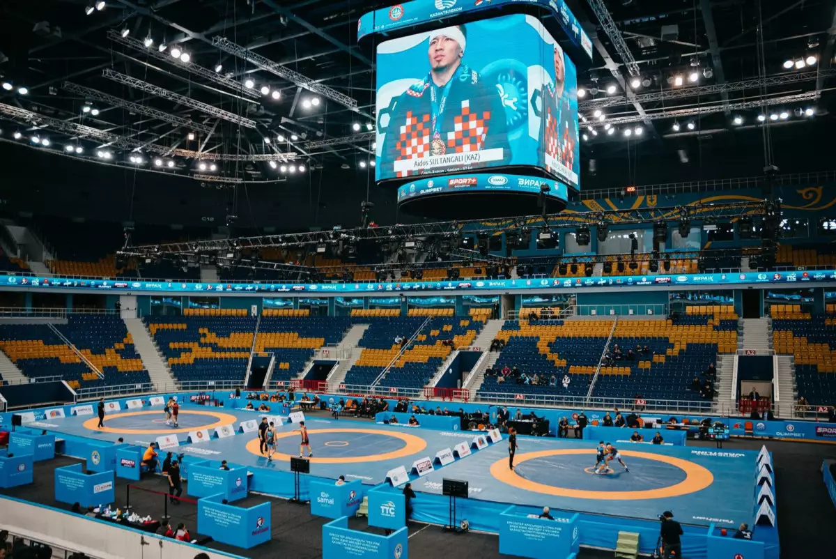 В Алматы на чемпионате по борьбе выявили будущих звёзд сборной