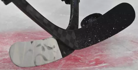 Беларусы обыграли Казахстан на Кубке Первого канала, Дроздов набрал три очка.