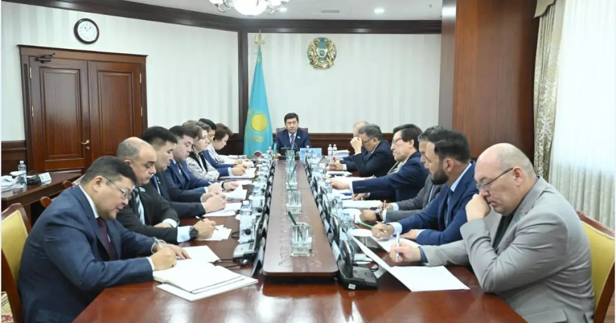   Қазақстан мен Франция арасындағы келісімді қарайды   