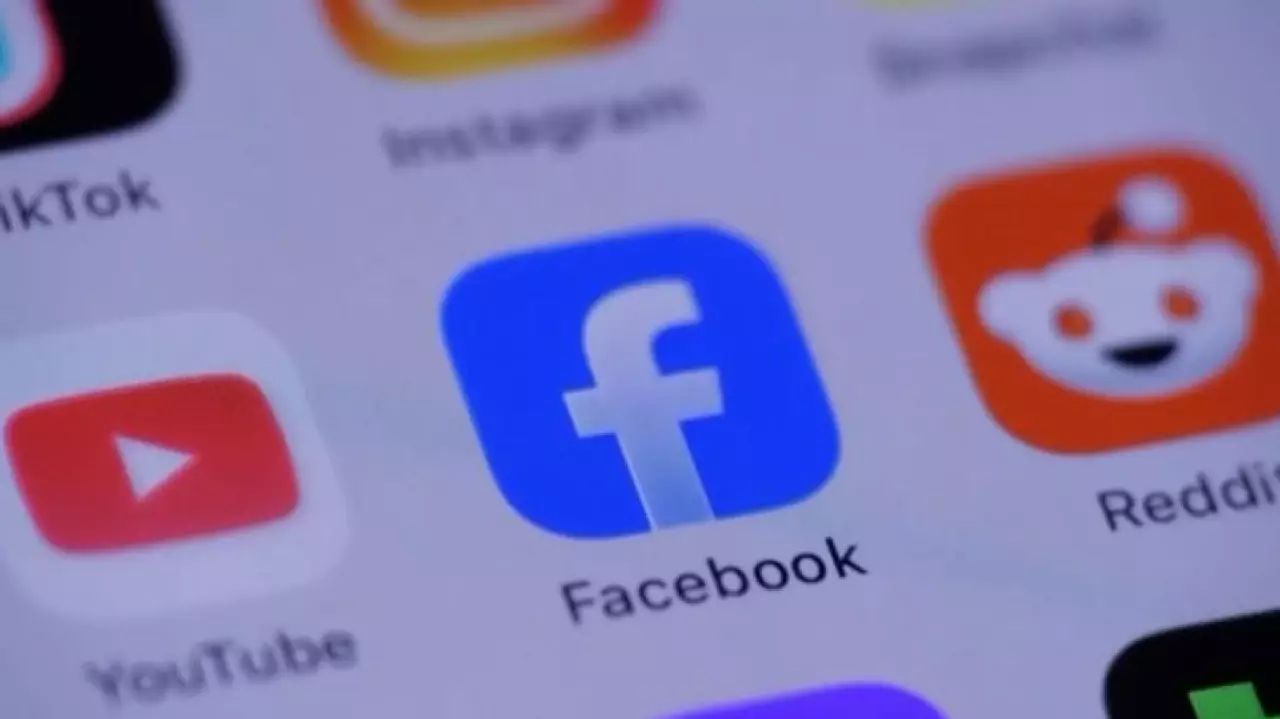 Власти Австралии отреагировали на иск Reddit