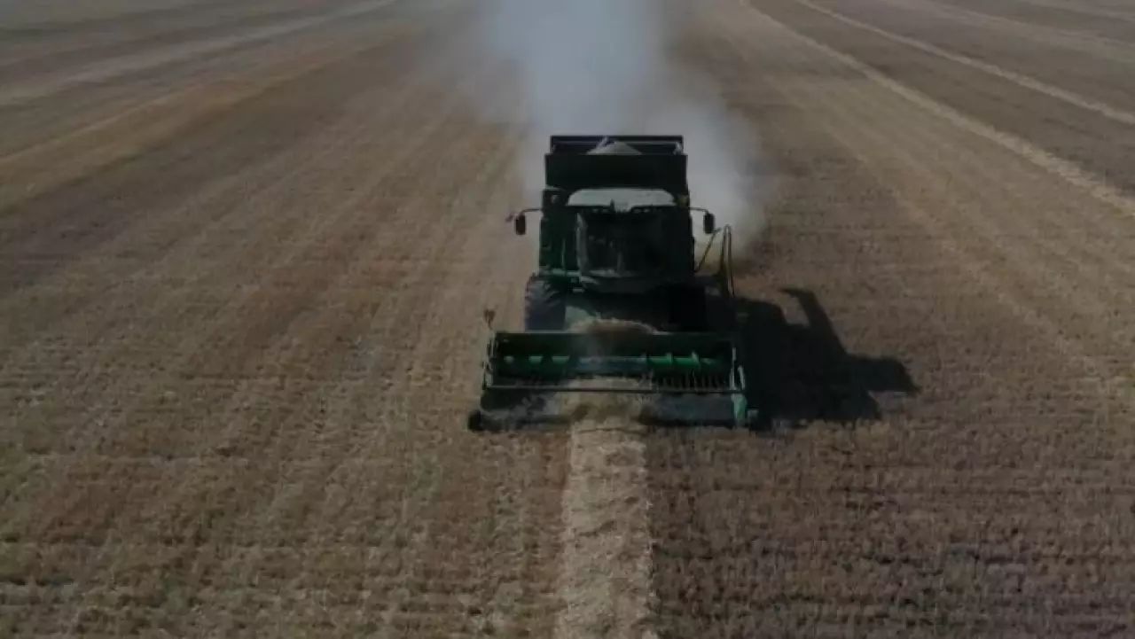 Казахстан выделил ₸250 млрд на льготный лизинг сельхозтехники