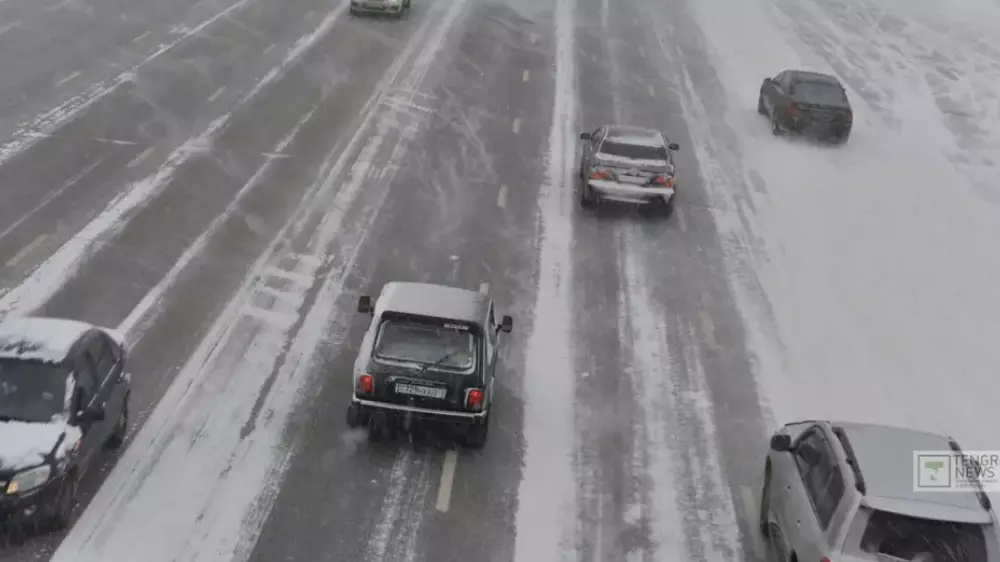 Үш облыста көлік қозғалысы шектелді